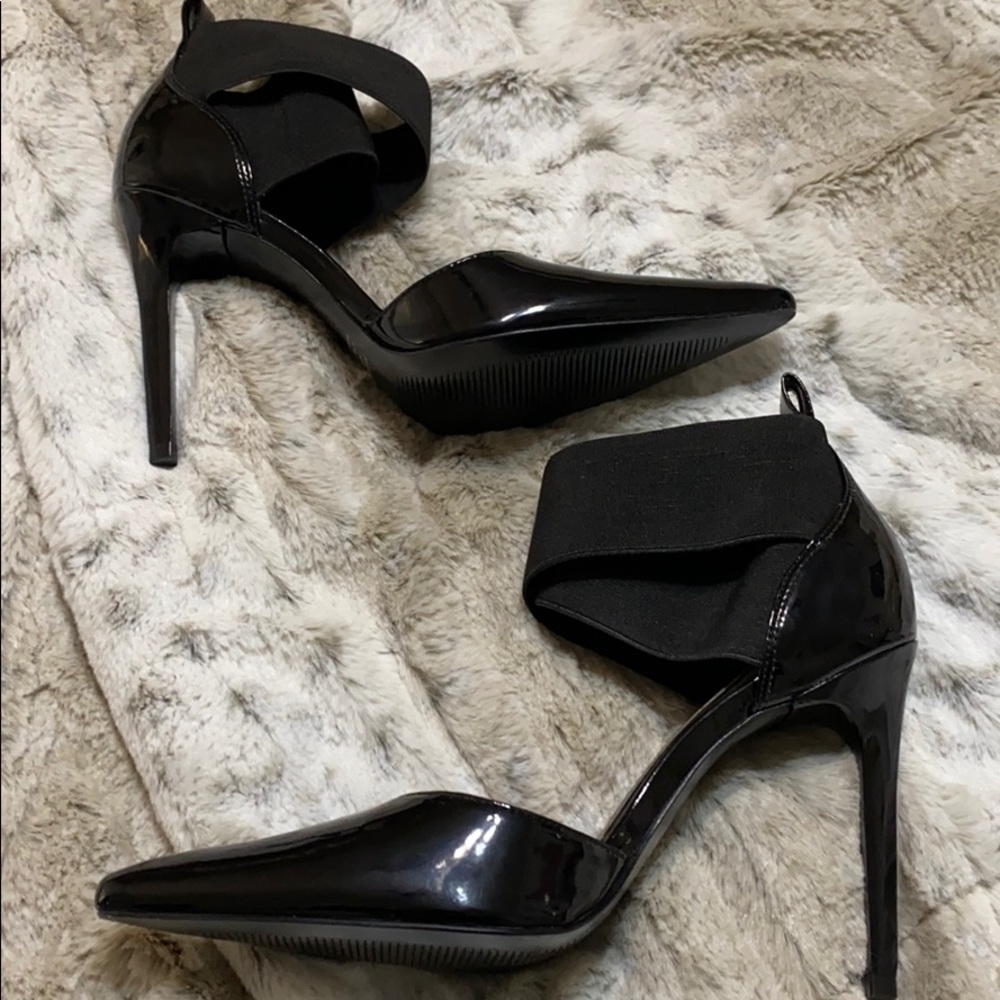 ‼️SALE‼️ Carlos Santana Ankle Strap Pump